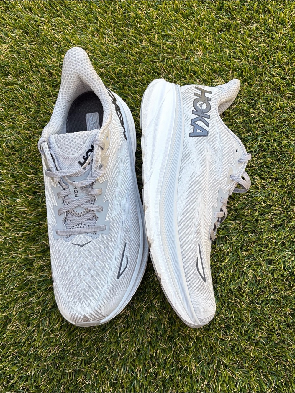 HOKA Clifton 9 Wide Men's Size 12.5 2E White Grey Performance Running Shoes